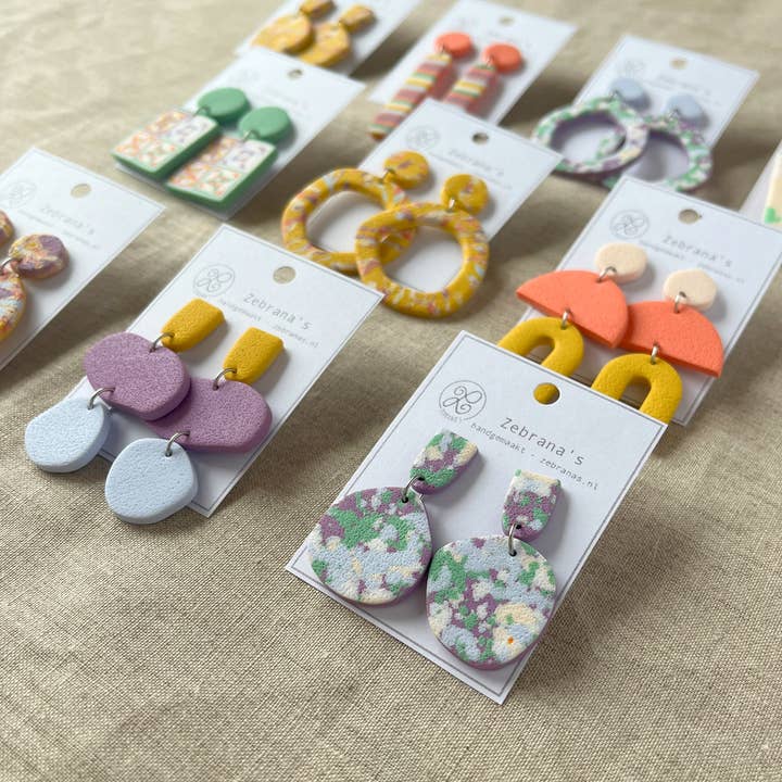 Zebrana’s - Wholesale Dangle Earrings - Organic round clay statement earrings | purple, lilac1