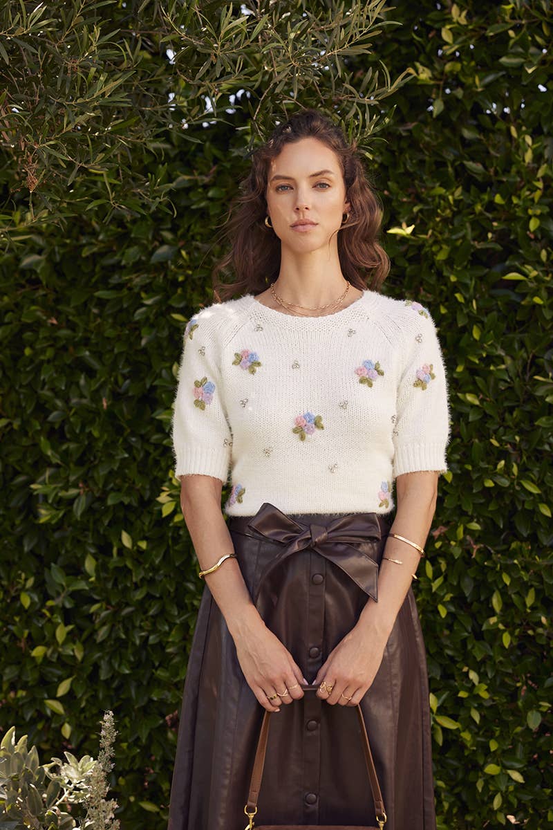 in february - Wholesale Skirt - Women's - SOPHISTICATED VEGAN FAUX LEATHER BELTED MIDI SKIRT3