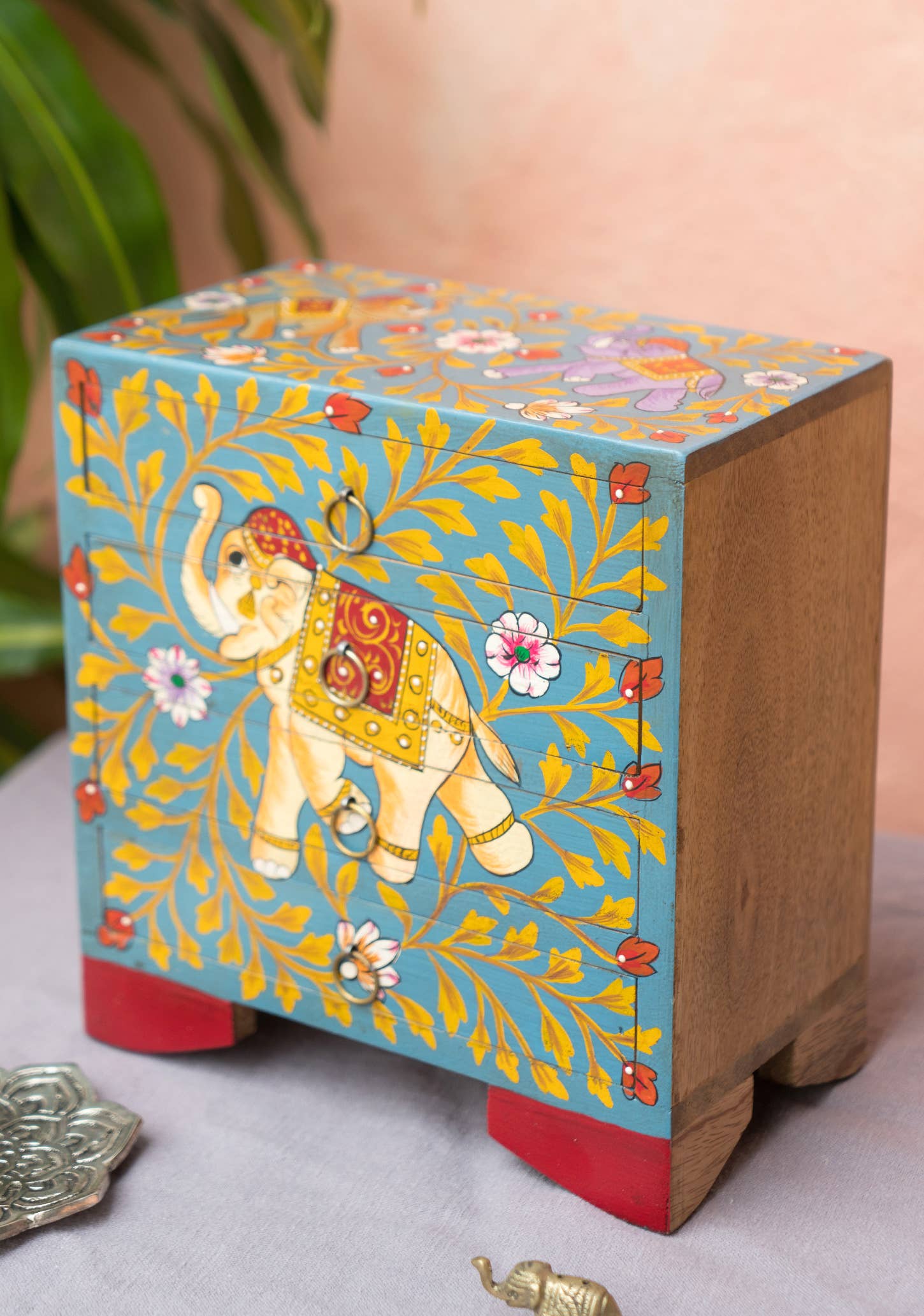 Namaste – wholesale Decorative box – Jayan Elephant Hand Painted 4-drawer Chest