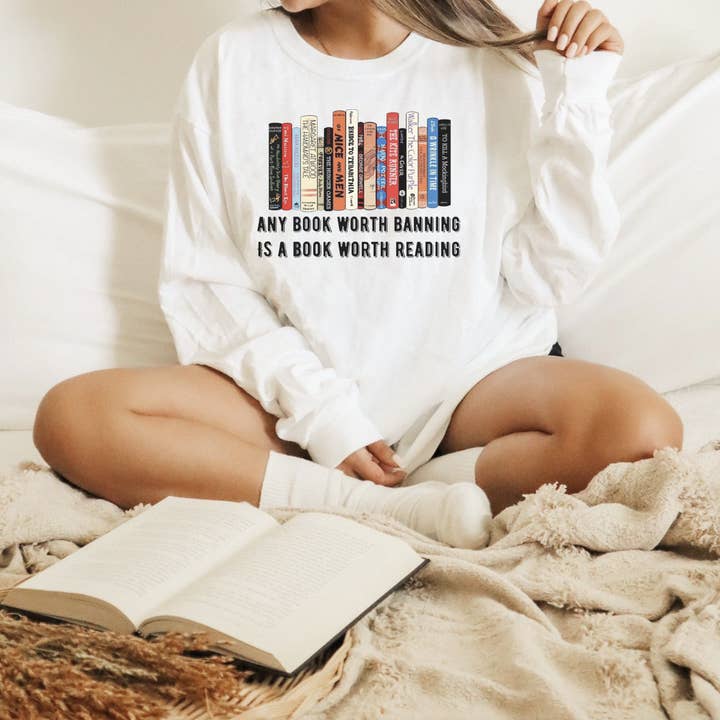 Tout livre qui vaut la peine d'être banni vaut la peine d'être lu pour la vente par Great Tees