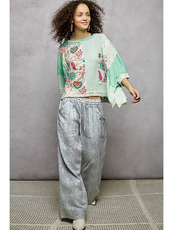 Pol Clothing - Wholesale Blouse - Women's - Round Neck Double Gauze Floral Woven Top30