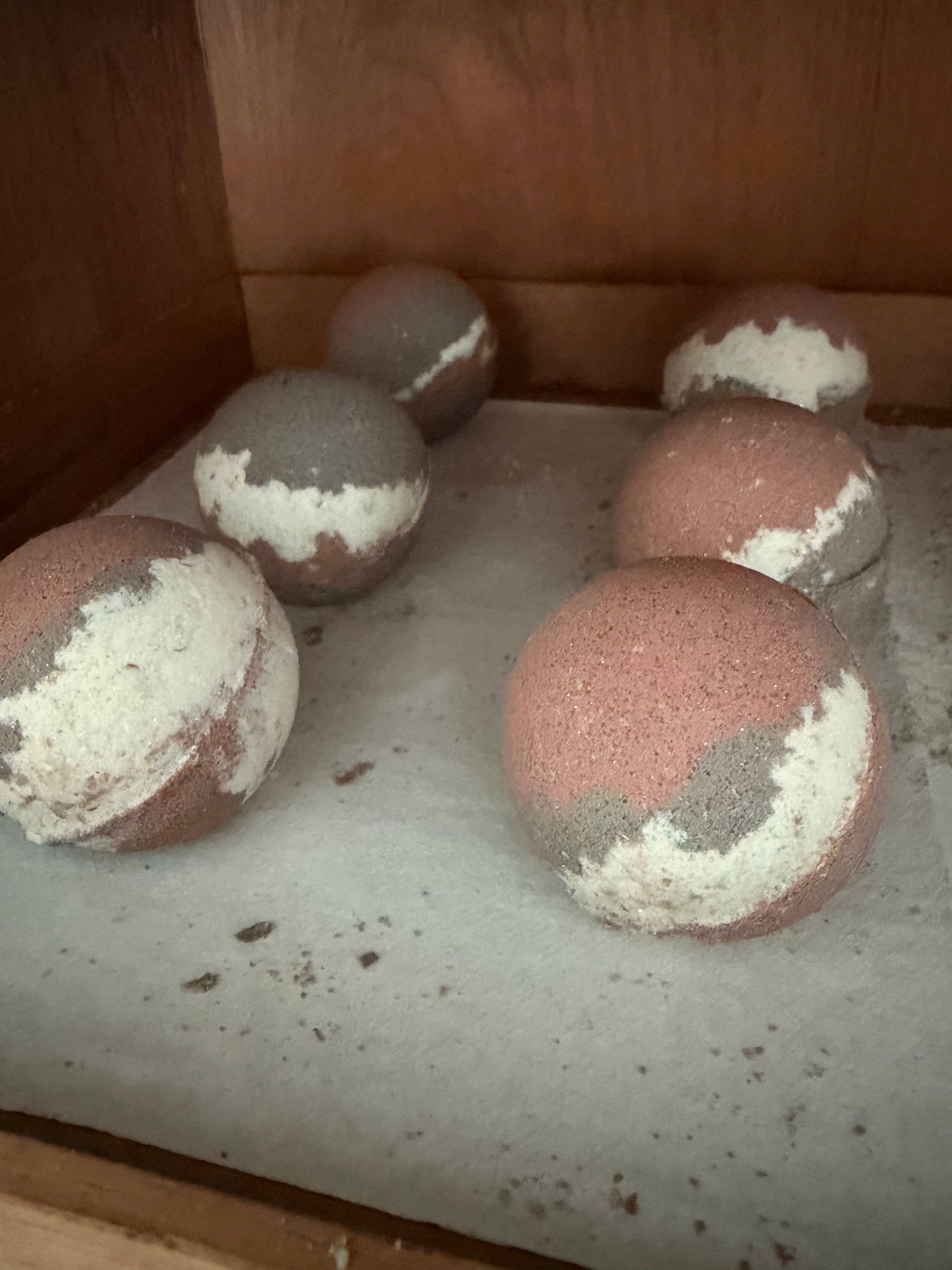 On the Rocks Apothecary - Wholesale Bath Bomb/Fizz - Bath Bombs & Shower Steamers13