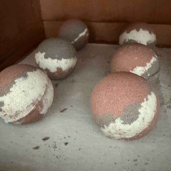 On the Rocks Apothecary - Wholesale Bath Bomb/Fizz - Bath Bombs & Shower Steamers13