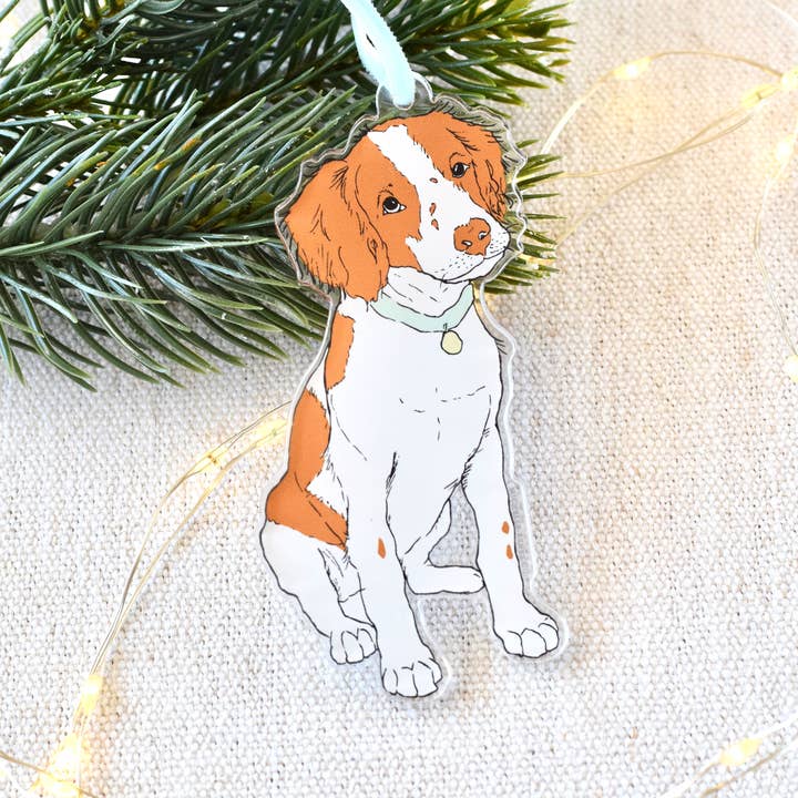 Décoration en acrylique en forme d'épagneul breton pour la vente par Michelle Renee Co.