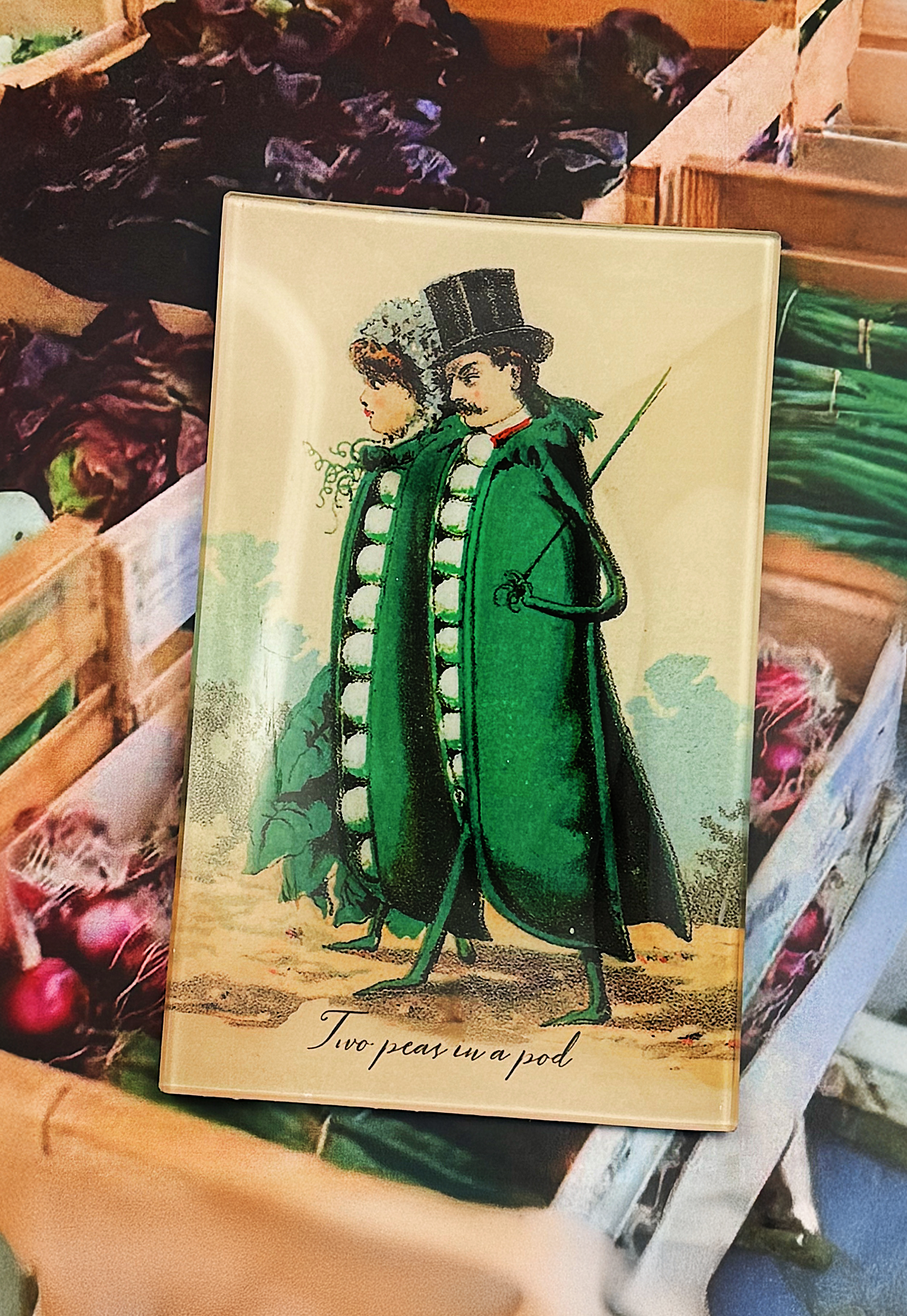 Ben's Garden – wholesale Decorative tray – Two Peas In A Pod Decoupage Glass Tray1