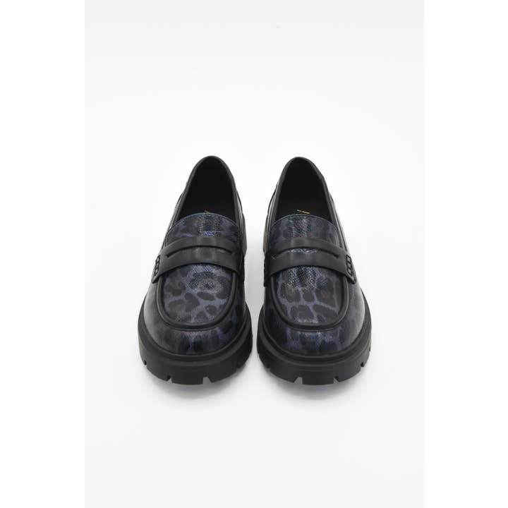 Azarey - Wholesale Loafers - Women's - Chunky snake animal-print loafer 459K050 8