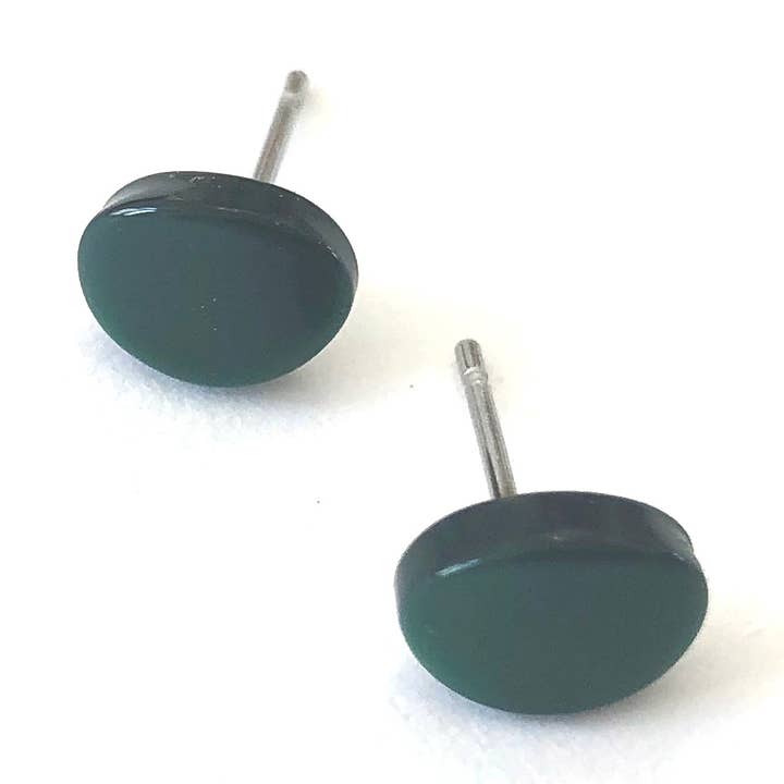 Forest grön Oval Stud Örhängen för wholesale av Leetie Lovendale