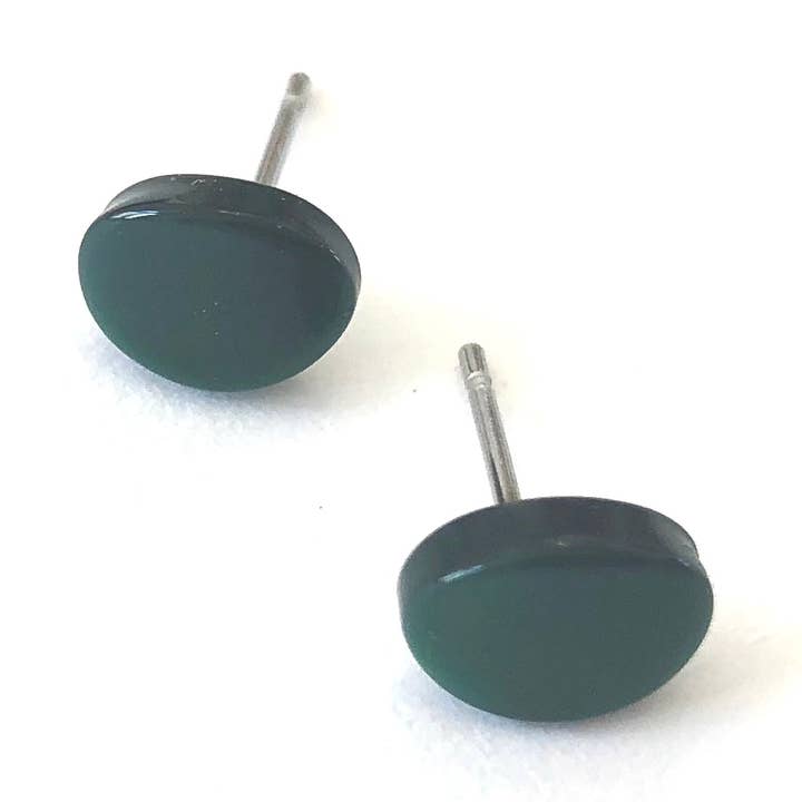 Forest grön Oval Stud Örhängen för wholesale av Leetie Lovendale