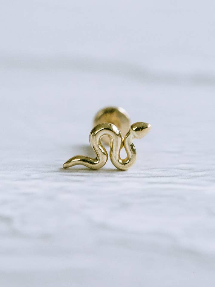 14k gold snake Internally Threaded Flat Back Stud Labret for wholesale by ondaisy