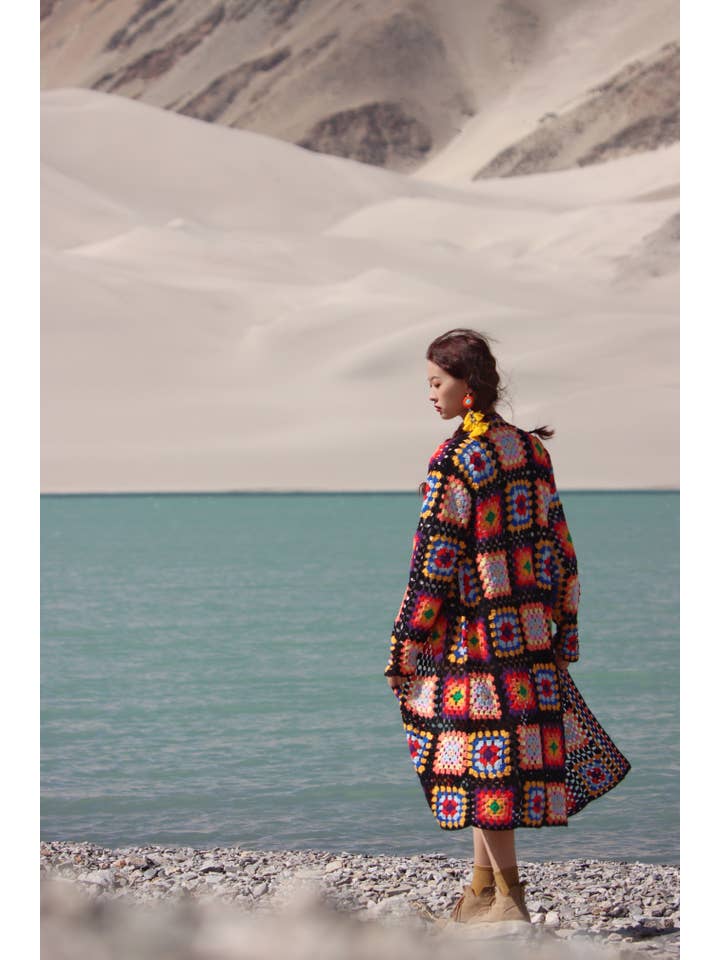 SAACHI - Vente Kimono – femme - Cardigan kimono long en crochet granny à motifs floraux multicolores6