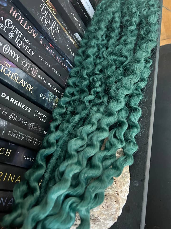 Mossveil Dreadlocks for wholesale by Pandoras Lox Dread Shop