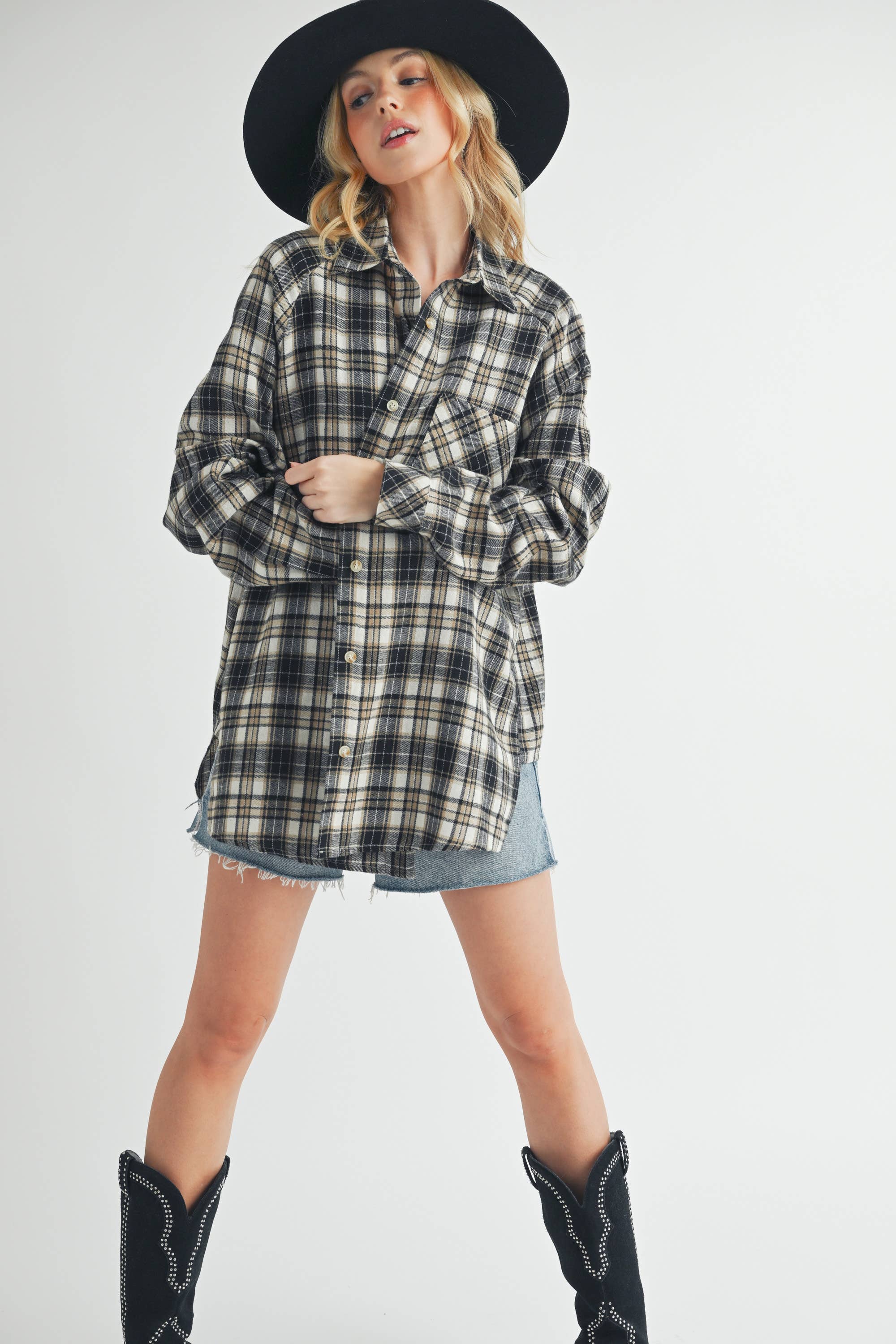 AEMI + CO – Camisa com botões no colarinho – Mulher por atacado – Camisa Flanela Xadrez Abri17