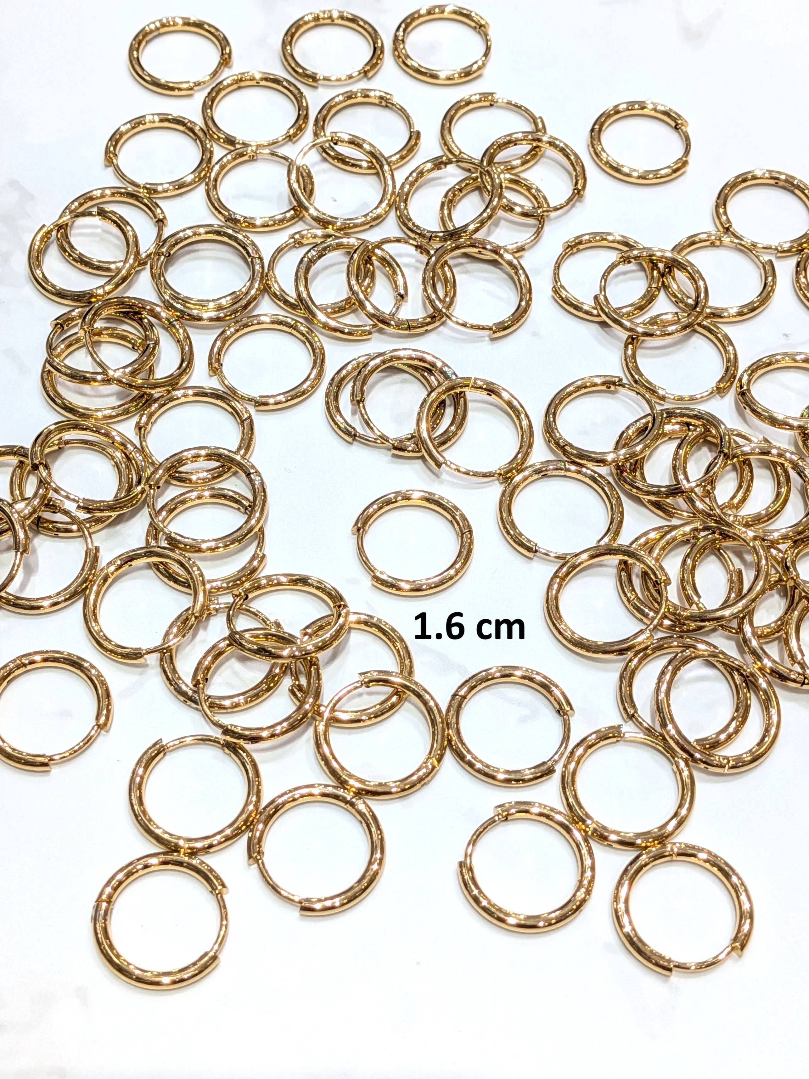 LOLO & YAYA – wholesale Emergency response charm – Flower pendant 2cm, 1.5O euros / u0