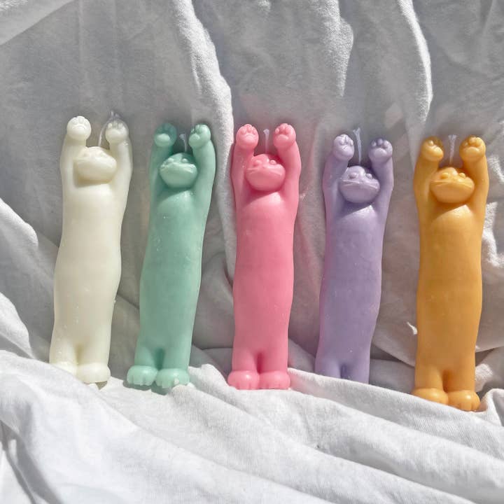 Banzai Cat Soy & BeesWax Candle for wholesale by YUI BROOKLYN