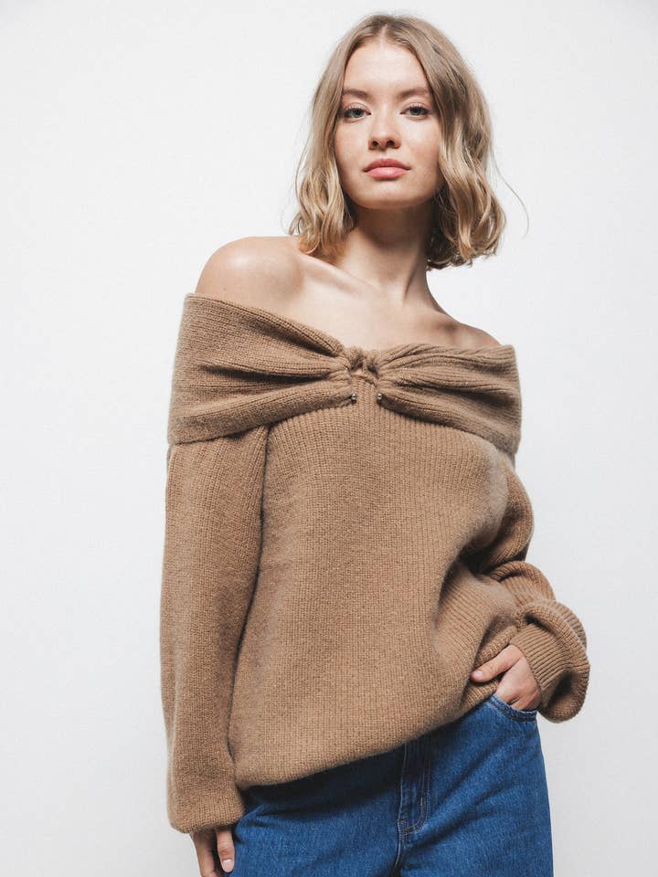 Hoop Knit Sweater (437473-18) for wholesale by Lanidor