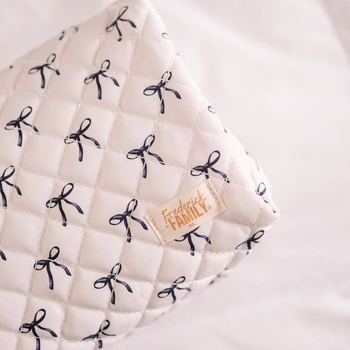 Frederick Family Co. - Wholesale Makeup/Cosmetic Bag - Quilted Carry All Pouch for Women – Large Makeup Organizer Bag, Stand Up Toiletry Case, Wide Zipper Opening, Cute Travel Pouch12