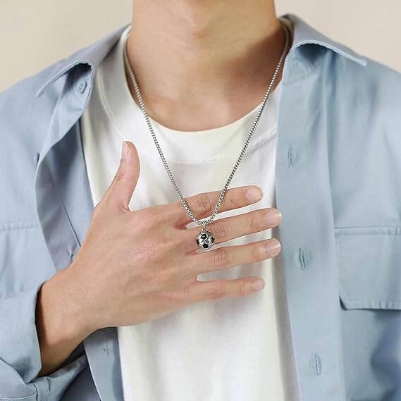 DINAWeb Srls – Großhandel Kette mit Anhänger/Charm – Halskette für Herren - Fußball.2