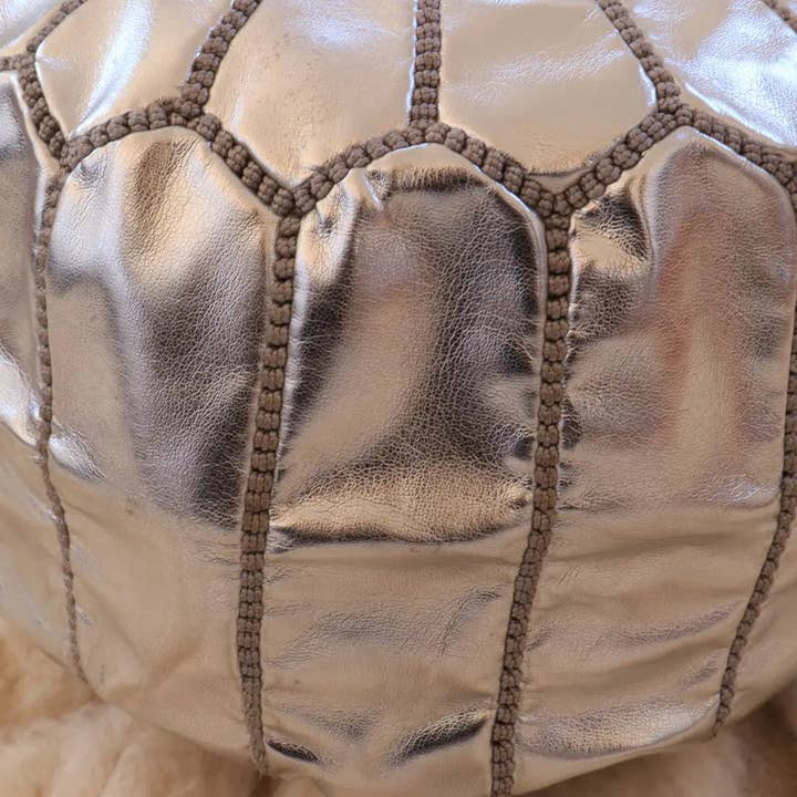 Néda - Wholesale Pouf - Silver Moroccan Ottoman Pouf in Vegan Leather