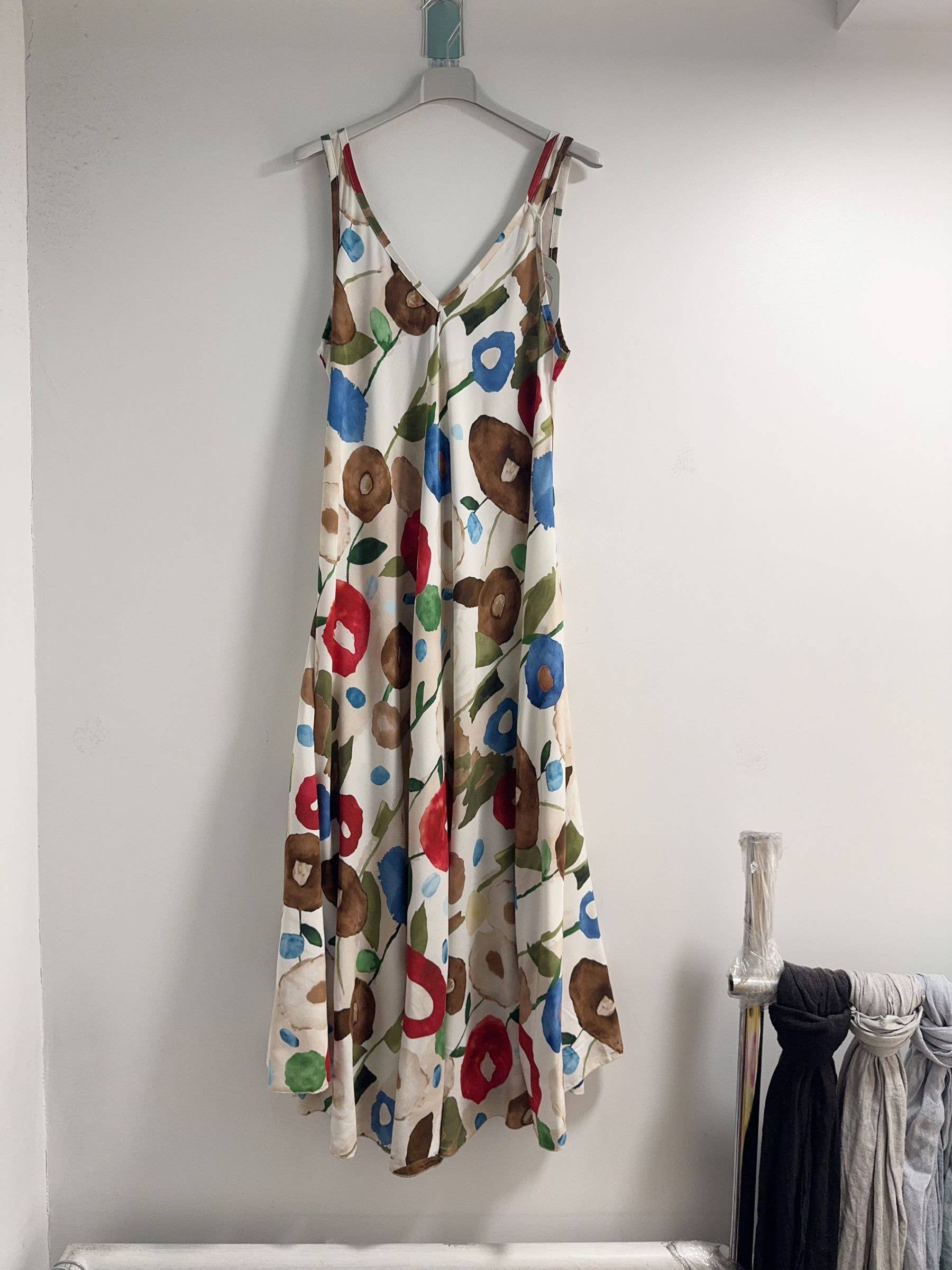 Happy look - Vente Robe – femme - Robe Longue à Bretelles Fleurie – Élégance et Légèreté3