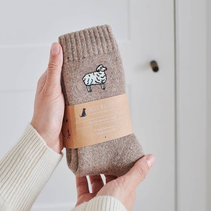 Sweet William Designs – wholesale Socks – Unisex – Sheep Countryside Walking Socks1