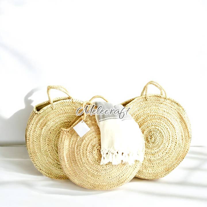 Handmade Round Straw Handbag – Eco-Friendly for wholesale by Melecraft