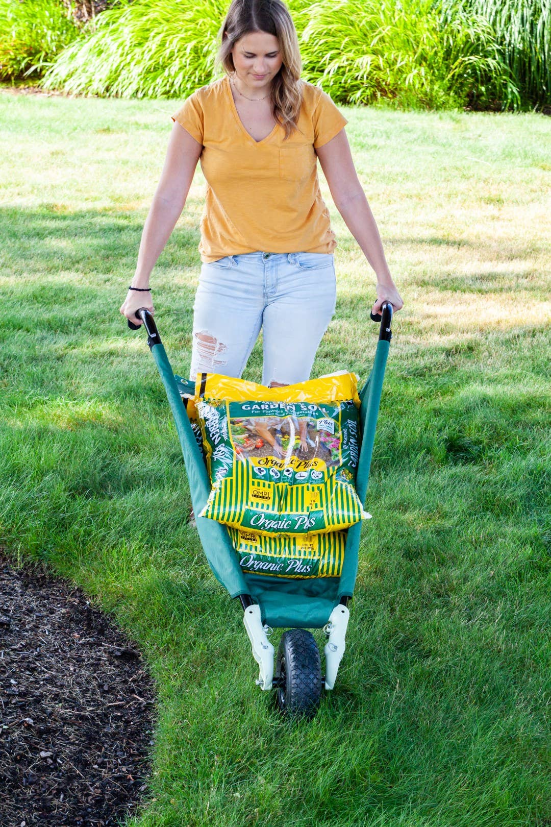 Allsop Home & Garden – wholesale Garden tool – WheelEasy LE Collapsible Wheelbarrow1