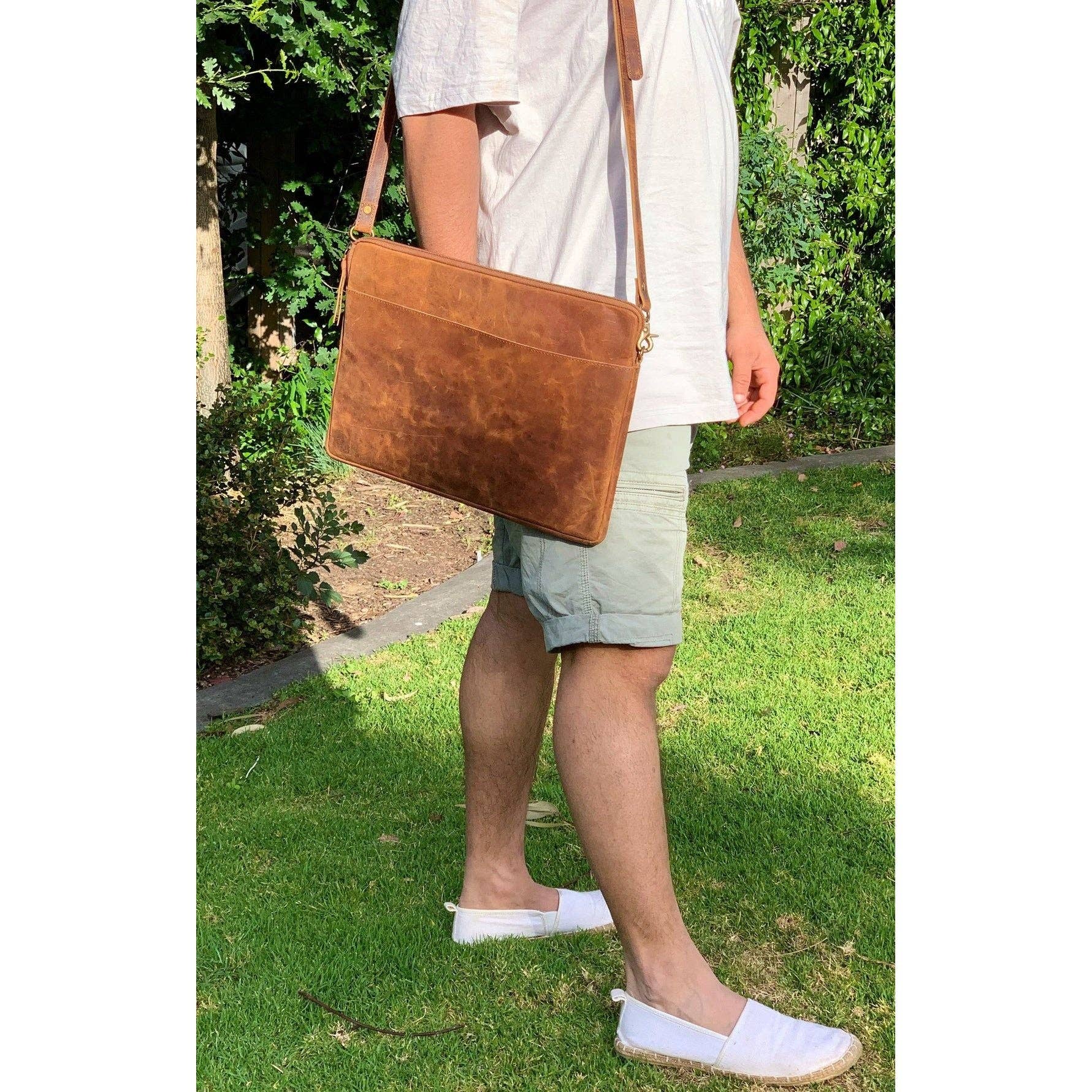 MLC - Wholesale Laptop/Tablet Case - Women's - Exquisite Edition Leather Macbook Sleeve Laptop Bag7