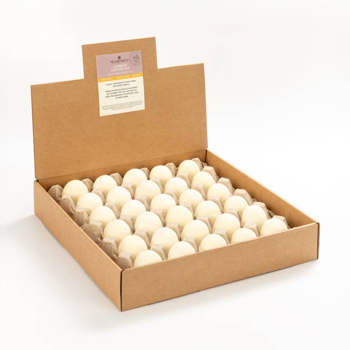 Amber Oakmoss Loose Bath Melt Truffles - 30 Melts for wholesale by The Fragrance House Group