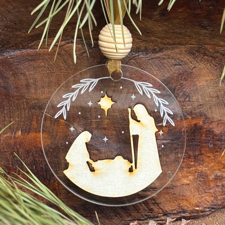 Crèche de Noël en bois pour la vente par ShopWell