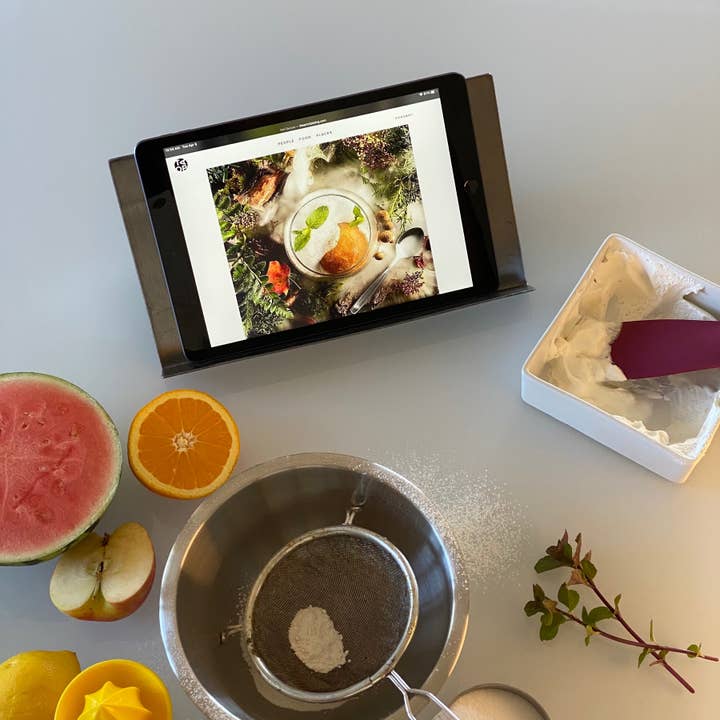 Free House - Wholesale Book Stand - cookbook stand3