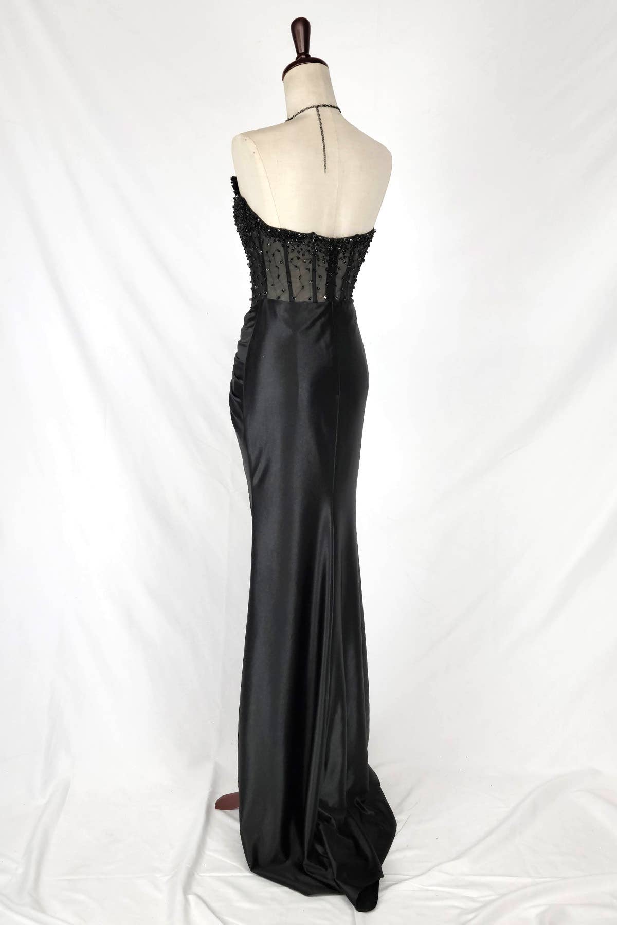 Chicas - Vente Robe de soirée – femme - Robe bustier en satin avec corset à perles et sequins C83110