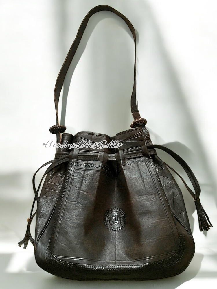 HandmadeBestSeller – Engroshandel Rygsæk - Unisex – Håndlavet marokkansk læderrygsæk med præget motiv1