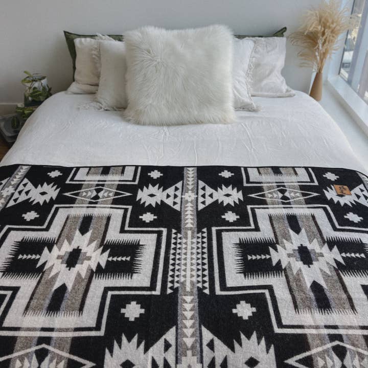 Tulcan vändbar filt för wholesale av Wylde Brigade