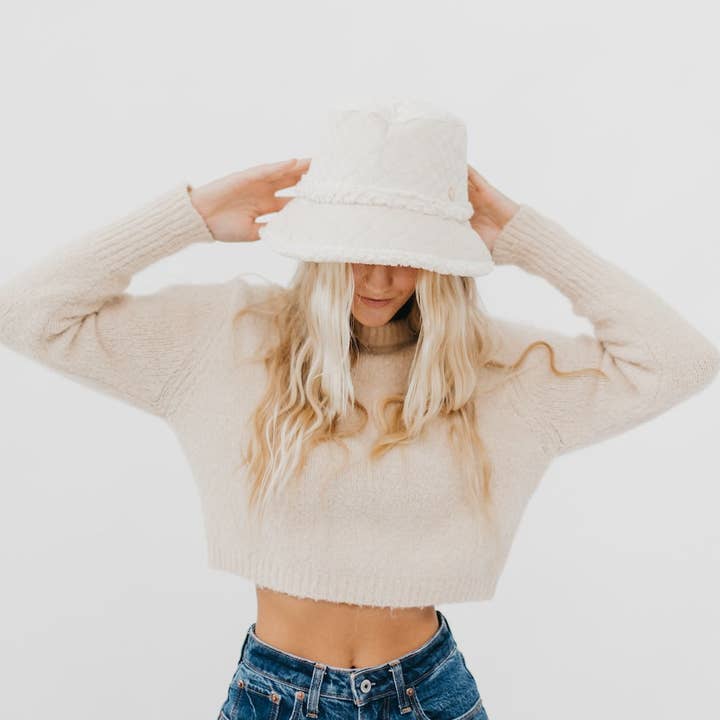 Pretty Simple – wholesale Bucket Hat - Dam – Slope Style Kviltad Hatt med Pälskant REA! URSPRUNGLIGT $14
