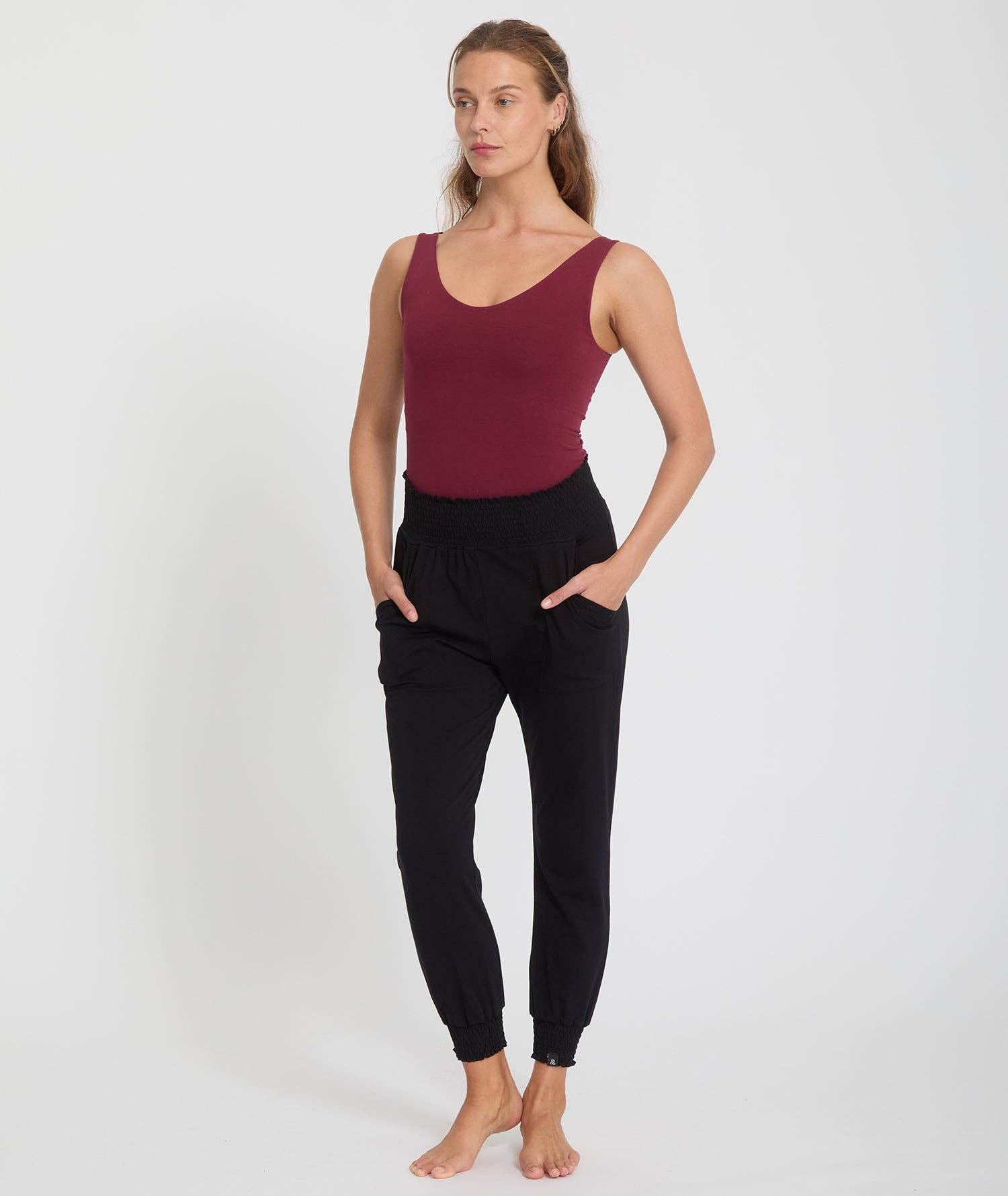 Yoga Searcher - Wholesale Athletic Pants - Women's - MORJIM - Fluid yoga pants1