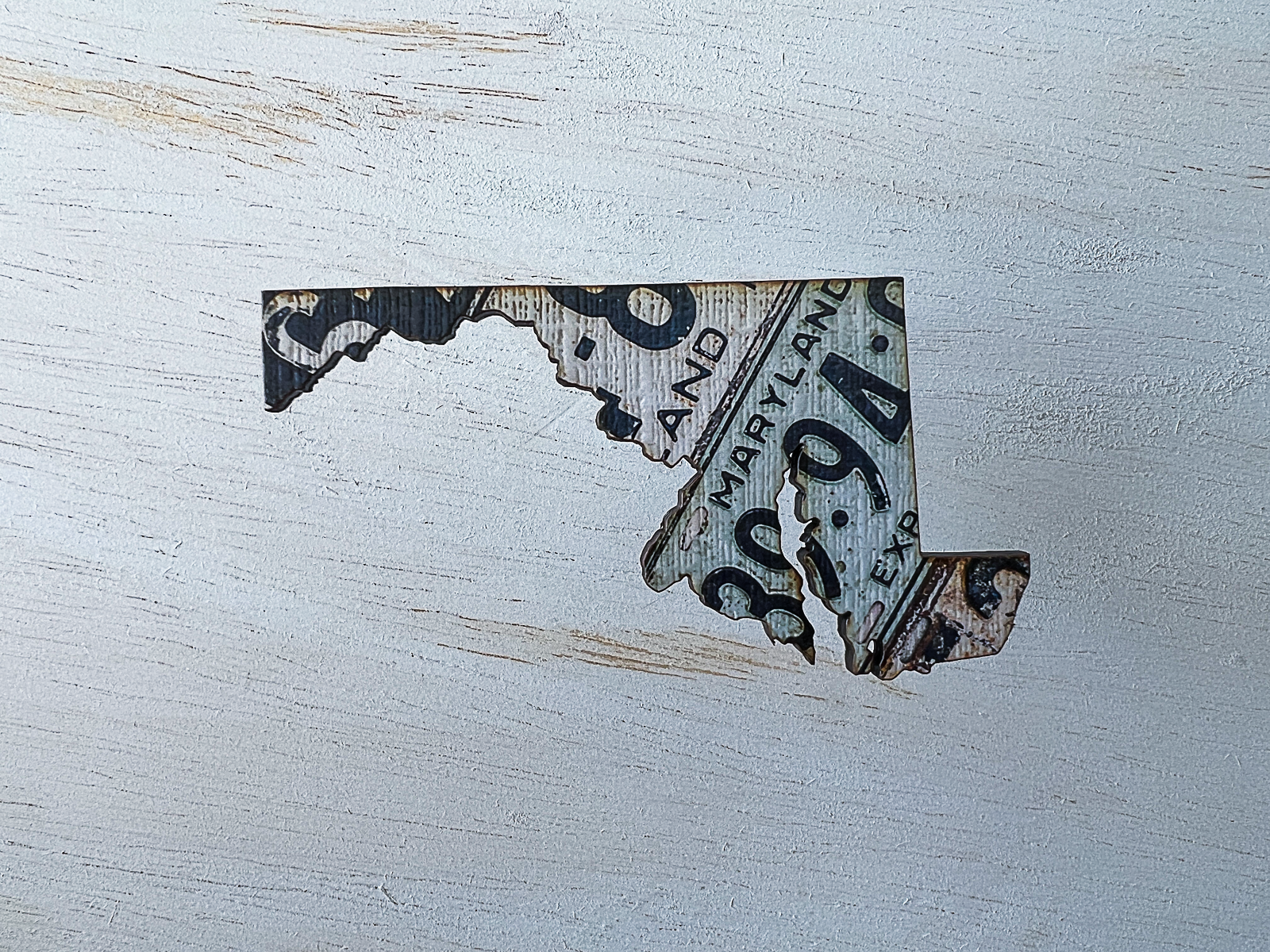 Juniper & Spruce - Wholesale Ornament - Maryland Vintage License Plate Ornament or Magnet1