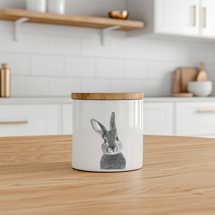 Bocaux de rangement lapin pour la vente par Libra Fine Arts