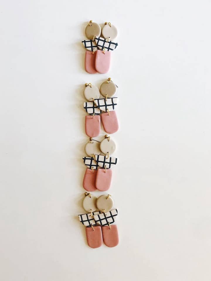 Orecchini Lola Grid per la vendita all'ingrosso da parte di Whiskey + Wine