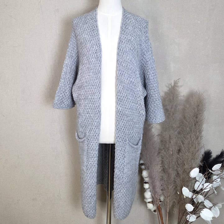 Knielanger, leicht grober Wollmix-Cardigan mit offenen Taschen (M-L) für den Großhandel von Tempest Designs