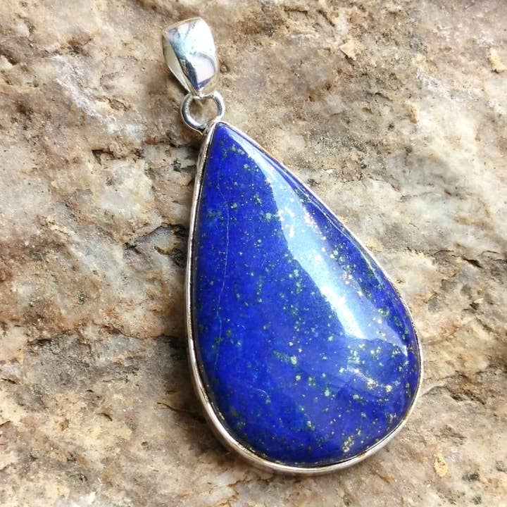 Ciondolo unisex in argento 925 con lapislazzuli naturale per la vendita all'ingrosso da parte di SILVER CAVE