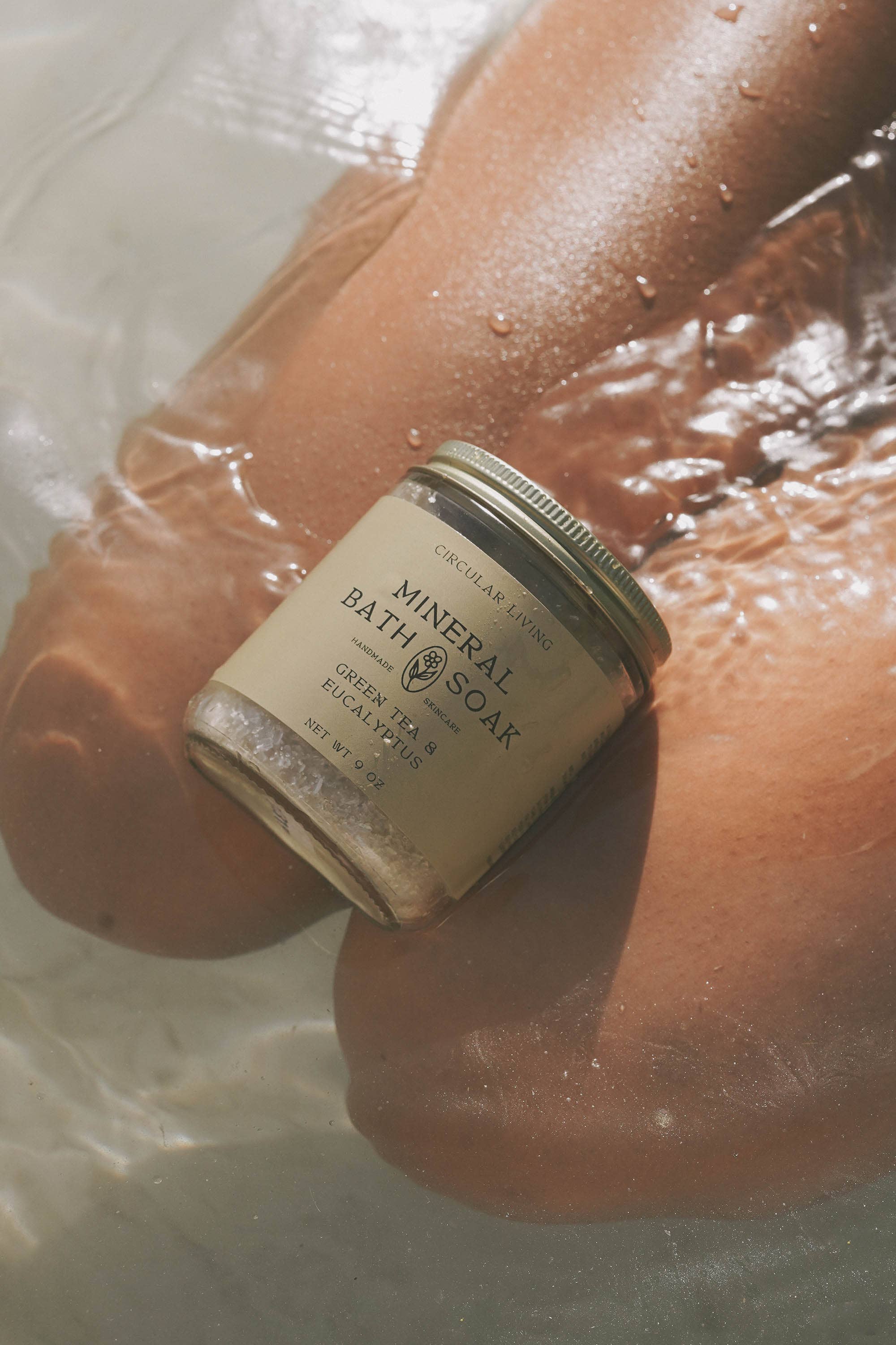 Circular Living - Wholesale Bath Soak/Milk - Mineral Bath Soak, Green Tea & Eucalyptus