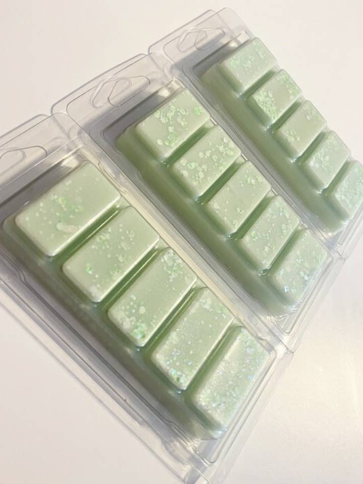 Avo Bubbles Wax Melt Snapbar for wholesale by The Fizz Bizz