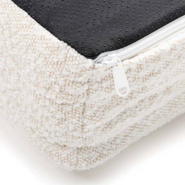 BennyBurton (Walk-Buddy Hundezubehör) - Wholesale Pet Bed - Dog - Barklay Dog Bed Size S with Bouclé Cover17