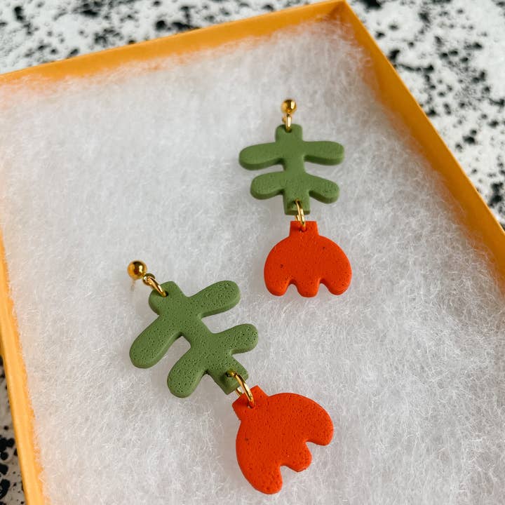 Lemon Lee Studio - Wholesale Dangle Earrings - Red Flower Drop Earrings0