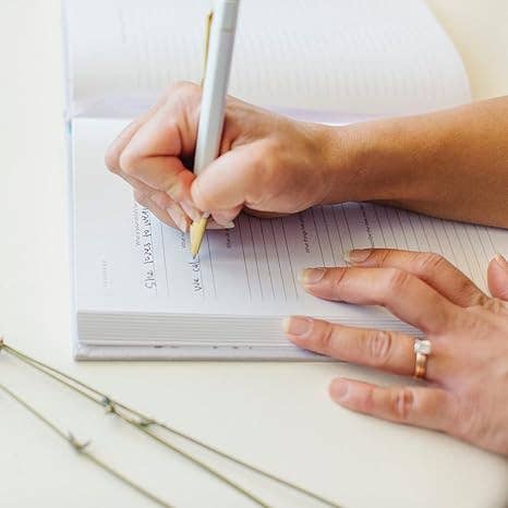 Promptly Journals - Wholesale Diary – Maternity - A Complete Childhood History: Pregnancy to 18 Years Journal 26