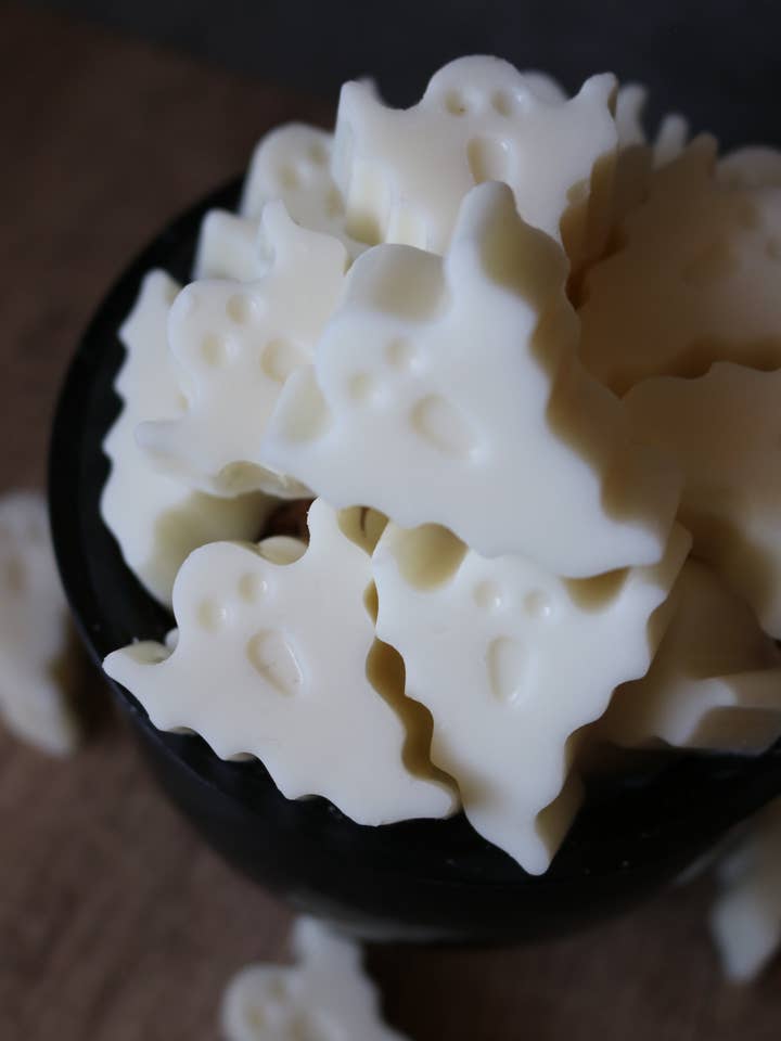 Mostly Ghostly Wax Melts for wholesale by Bea’s Wax
