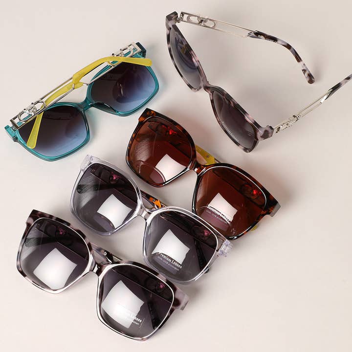 Leopard Figure Leg Two-Tone Design Sunglasses for wholesale by Fashion City