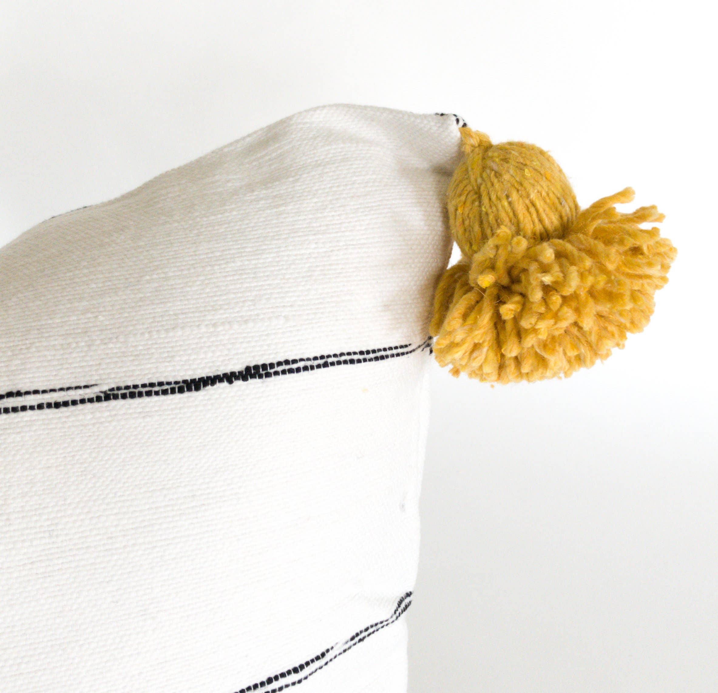 Heddle & Lamm - Wholesale Throw Pillow Cover - Illi Pillow Cover2