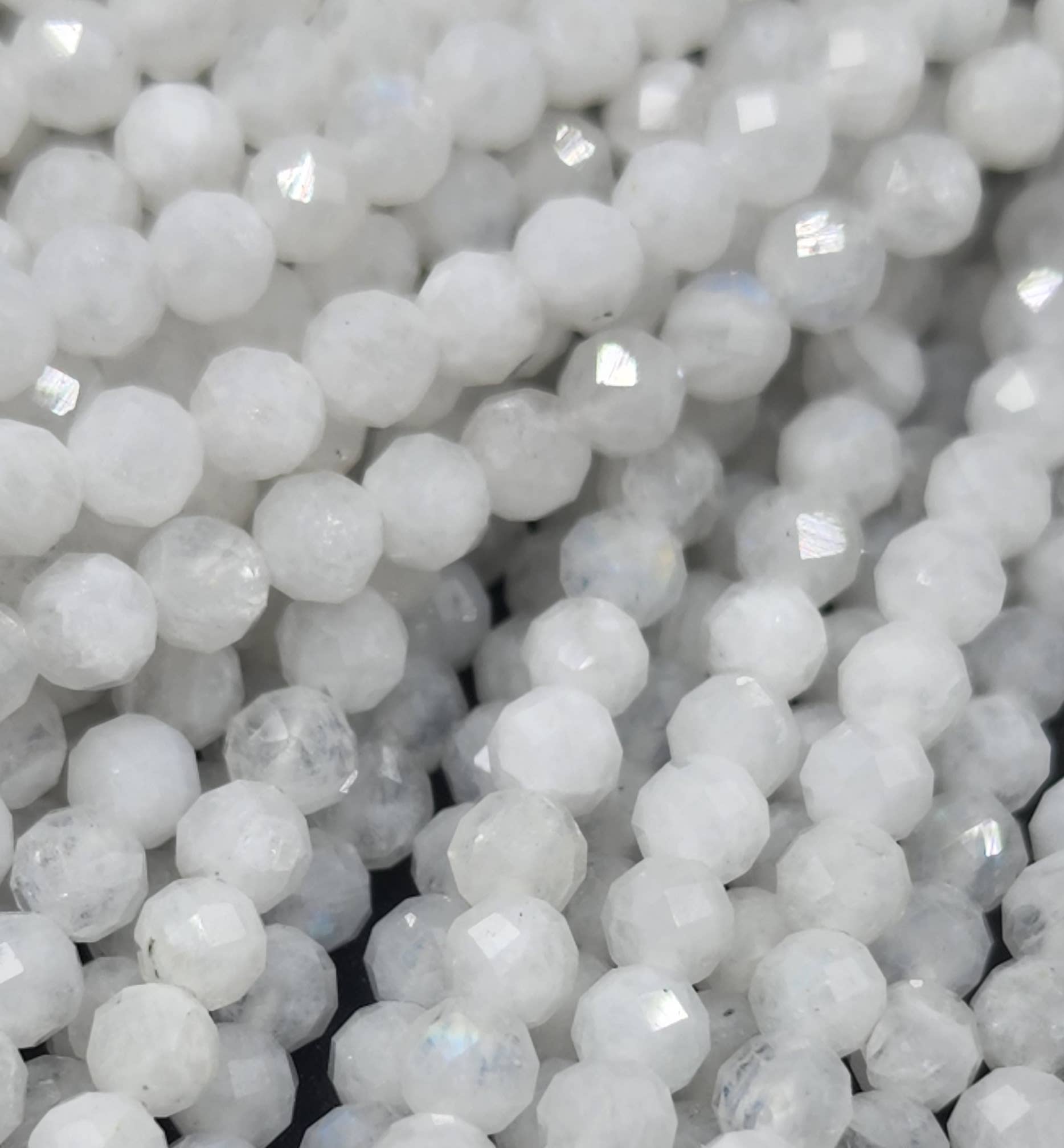 Beads Creation – Missangas por atacado – Contas Redondas Micro Facetadas em Pedra da Lua Arco-Íris 2-6 mm PRP4194