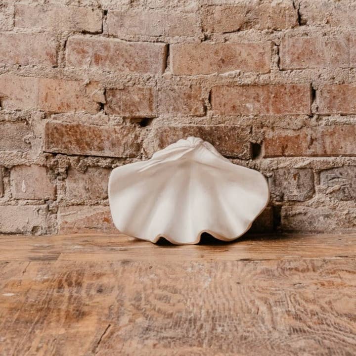 House Parts, Inc. - Wholesale Decorative Tabletop Object - Small Clam Shell1